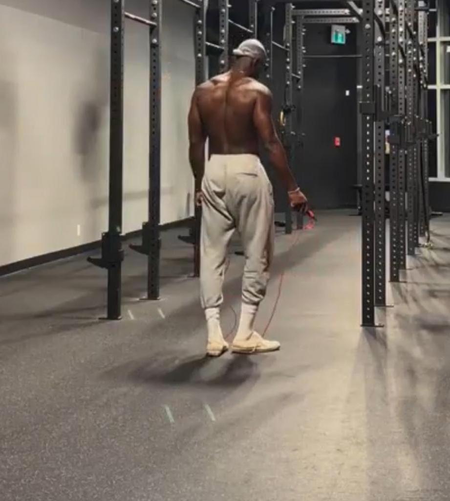 Chico busca chica en Alicante: 