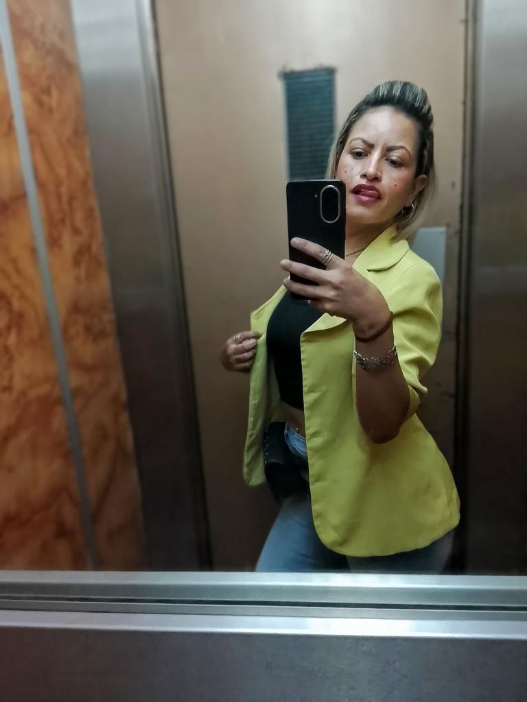 611221060: Chica busca chico en Murcia