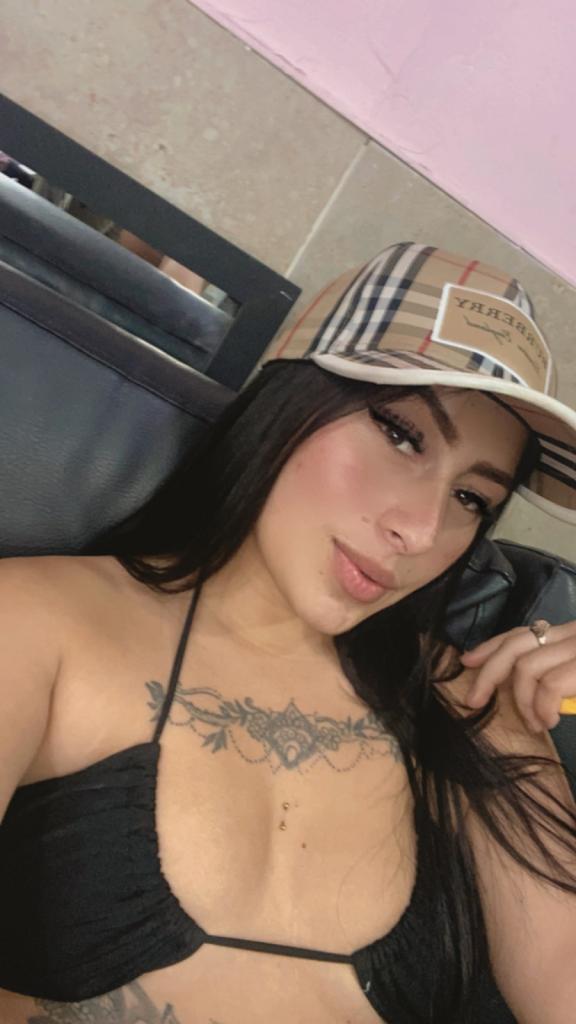 643465688: Chica busca chico en Tenerife