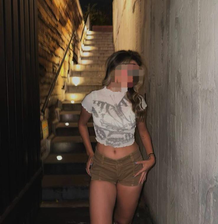 674430096: Chica busca chico en Cádiz