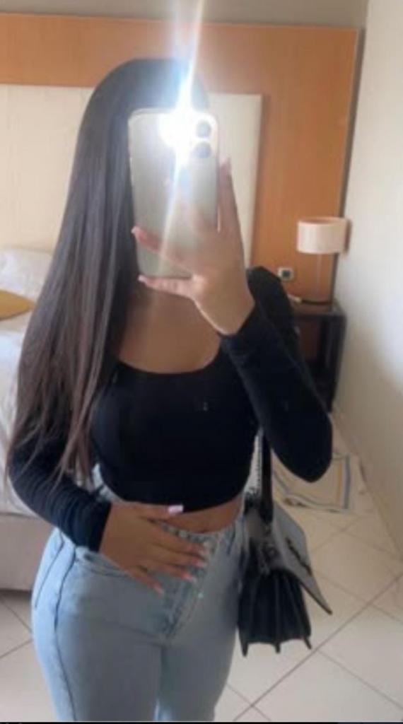 642774593: Chica busca chico en Cantabria