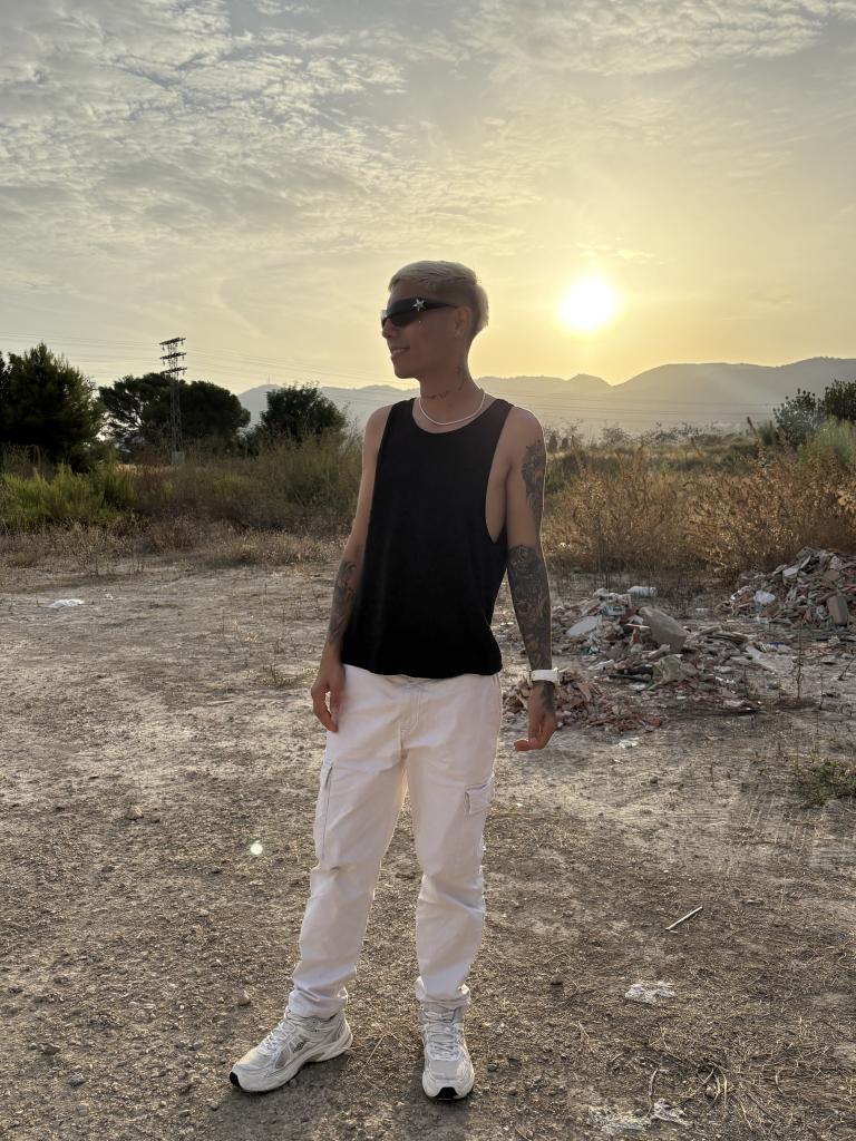 Chico busca chica en Alicante: 