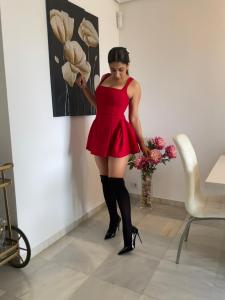 666314324: Chica busca chico en Ibiza