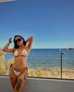 644763540: Chica busca chico en Barcelona