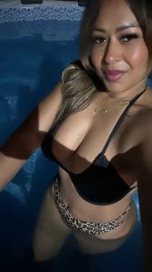 685882766: Chica busca chico en Sevilla