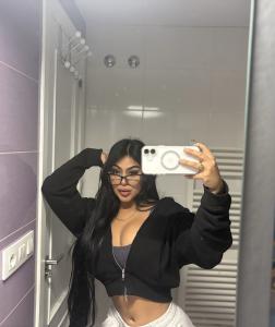 694262933: Chica busca chico en La Coruña