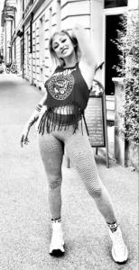 624316923: Chica busca chico en Ibiza