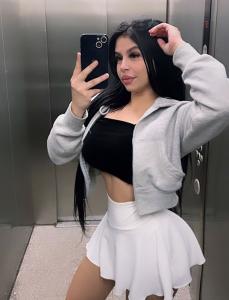 603990185: Chica busca chico en Madrid