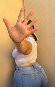 742018247: Chica busca chico en Sevilla