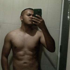 604244939: Chico busca chica en Sevilla