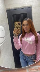 694286258: Chica busca chico en Barcelona