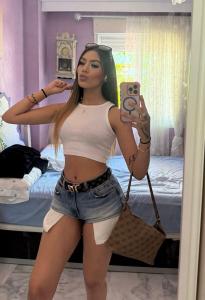 664355291: Chica busca chico en Málaga