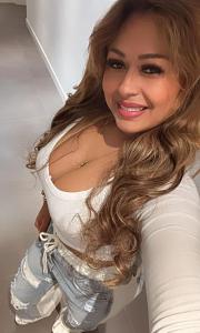 685882766: Chica busca chico en Sevilla
