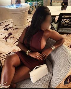 614292180: Chica busca chico en Madrid