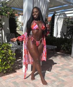 613308059: Chica busca chico en Málaga