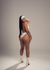 664647734: Chica busca chico en Valencia