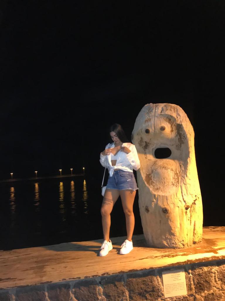 Chica busca chico en Tenerife: 