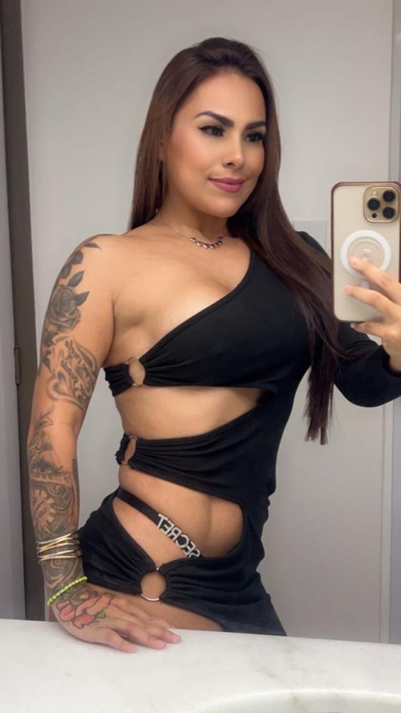 Chica busca chico en Ibiza: 