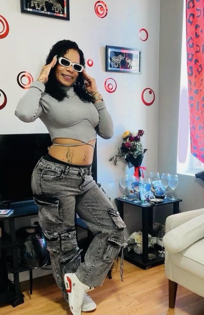 Chica busca chico en Granada: 