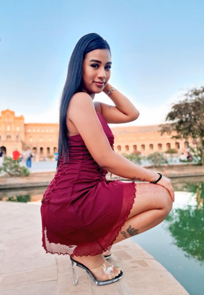Chica busca chico en Sevilla: 