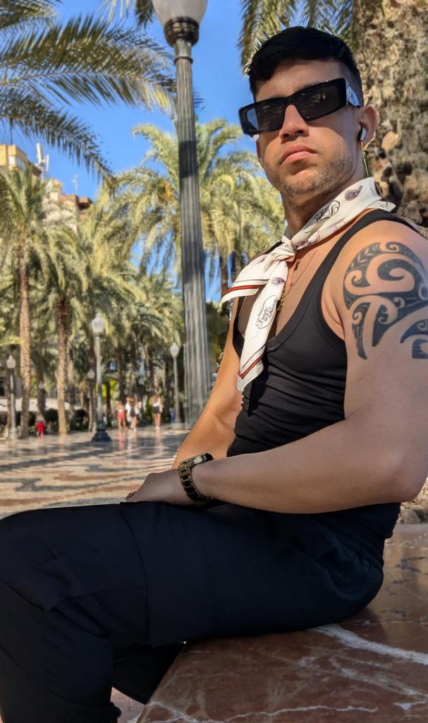 Chico busca chica en Valencia: 
