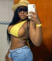 664407607: Chica busca chico en Sevilla