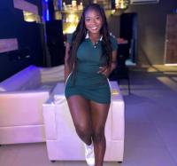 664407607: Chica busca chico en Sevilla