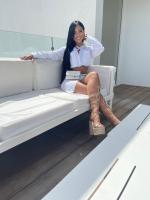 662487236: Chica busca chico en Sevilla