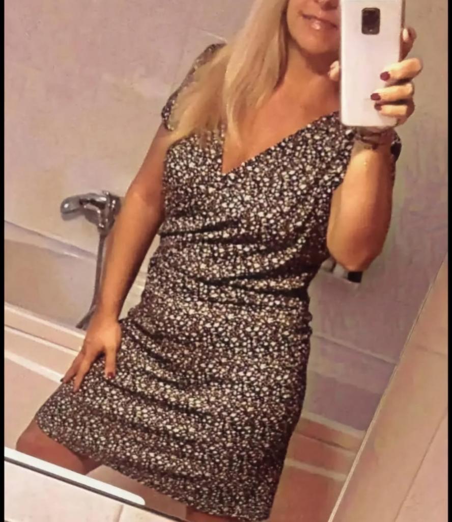 672993160: Chica busca chico en Pontevedra