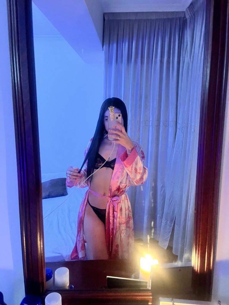 Chica busca chico en Valladolid: Chica busca chico