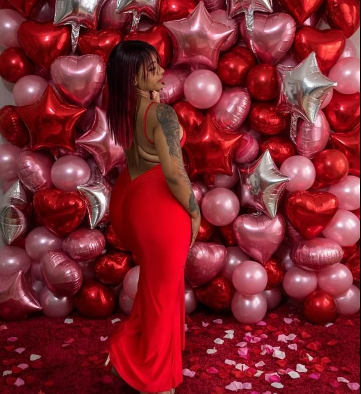 607347099: Chica busca chico en Sevilla