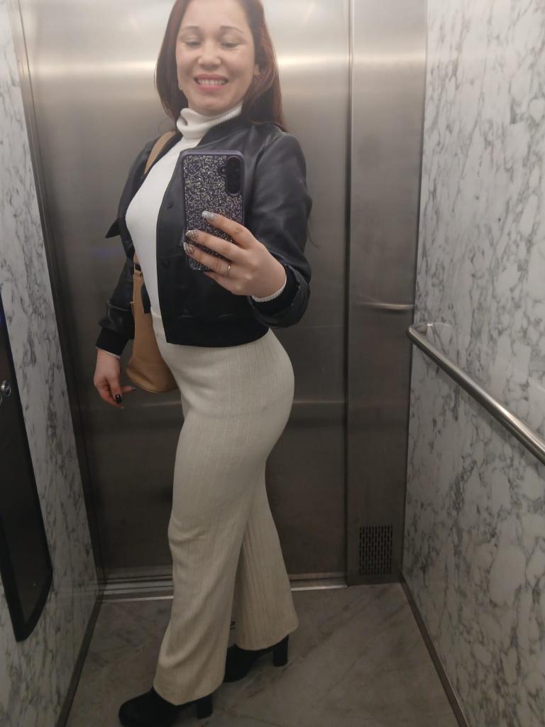 632299867: Chica busca chico en Navarra