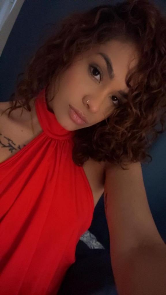 Chica busca chico en Tenerife: 
