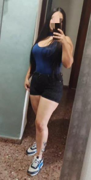 663737090: Chica busca chico en Tarragona
