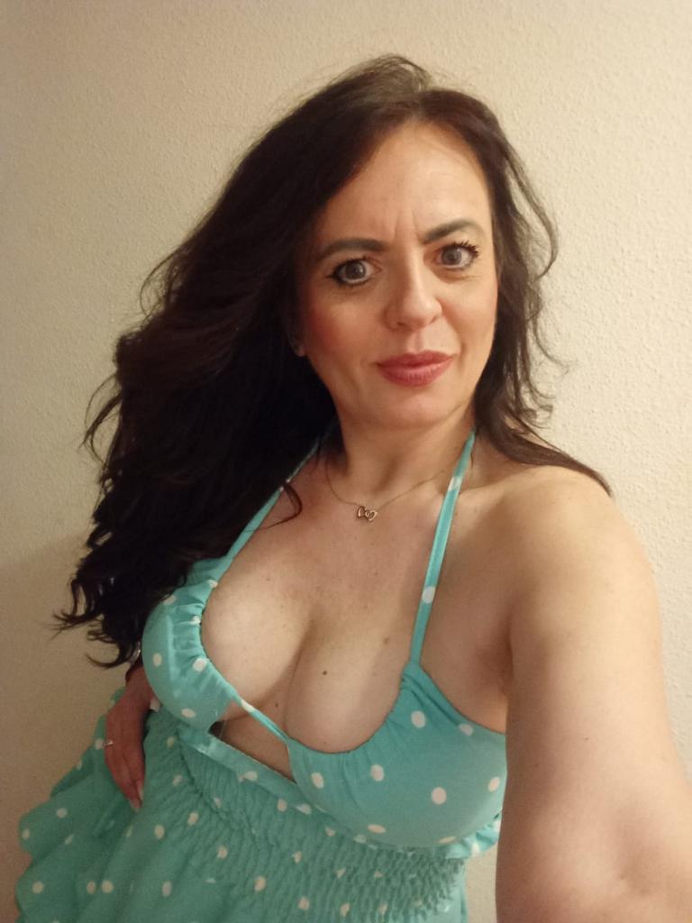 Chica busca chico en Murcia: Chica busca chico