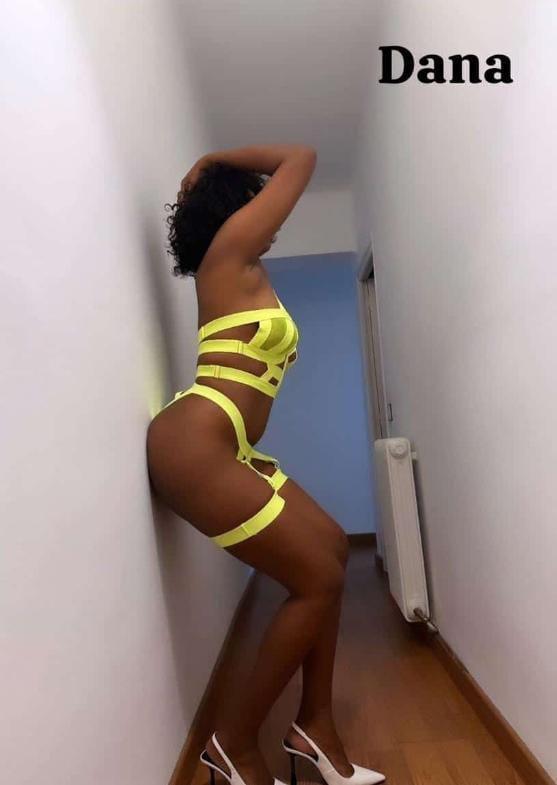 Chica busca chico en Madrid: Chica busca chico