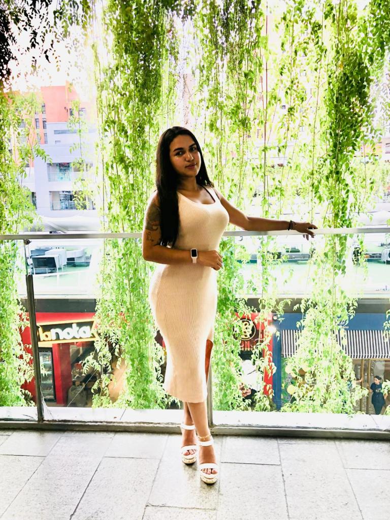 647992899: Chica busca chico en Barcelona