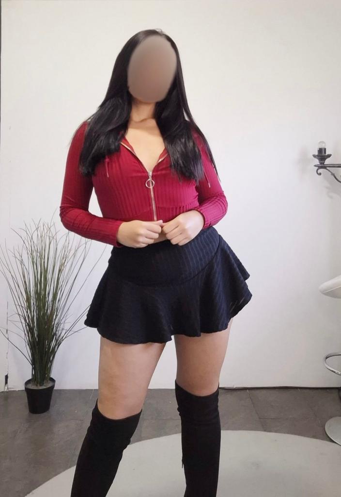 Chica busca chico en Barcelona: Chica busca chico