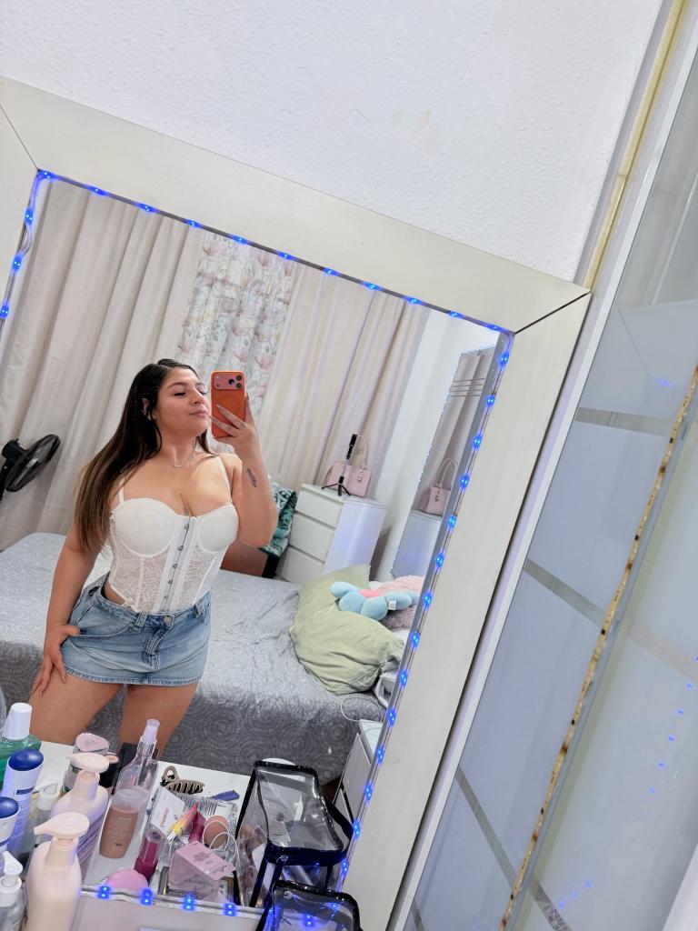 Chica busca chico en Jaén: 