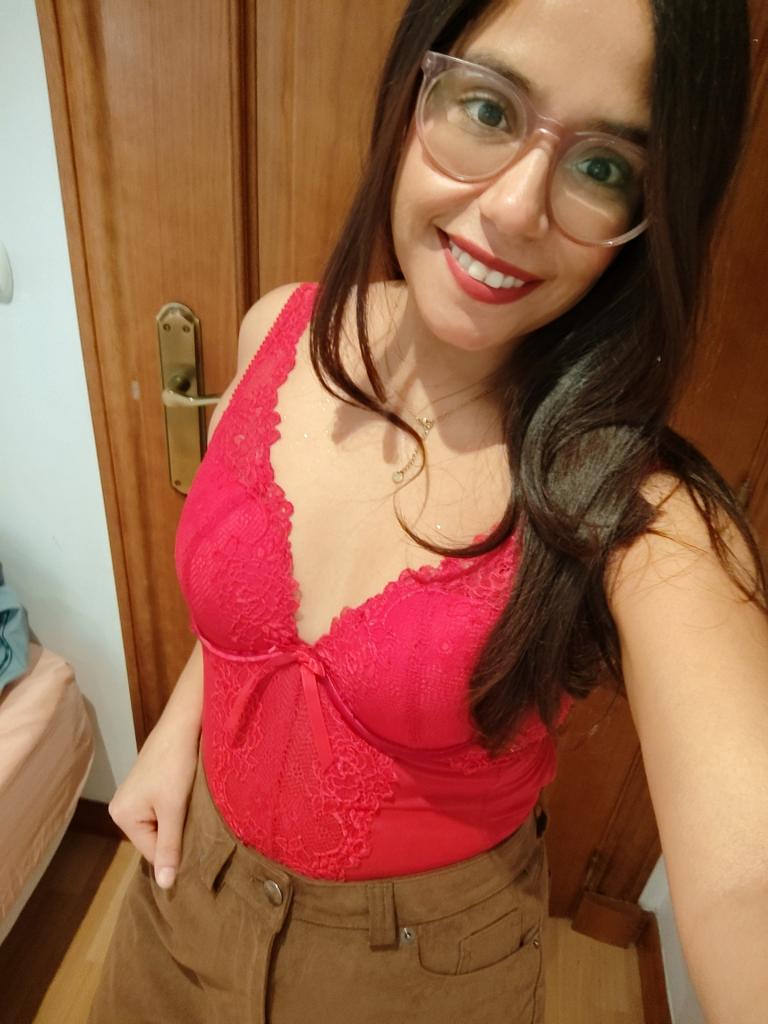Chica busca chico en Granada: 