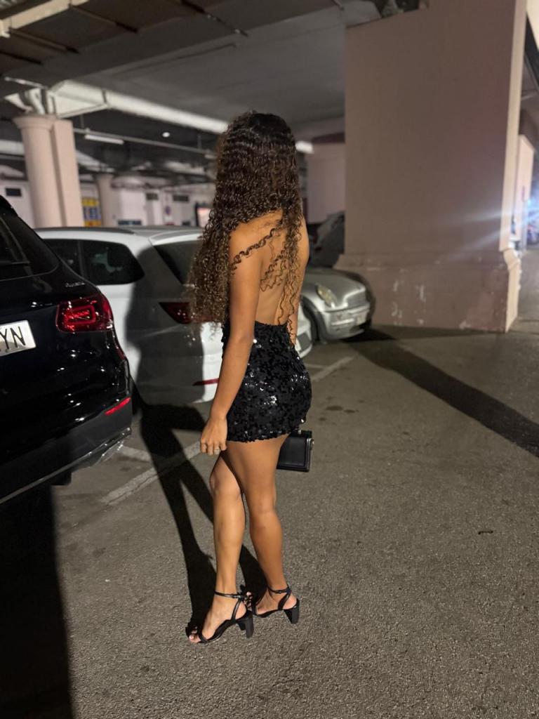 Chica busca chico en Cádiz: 