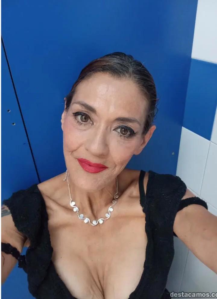 610703087: Chica busca chico en Sevilla