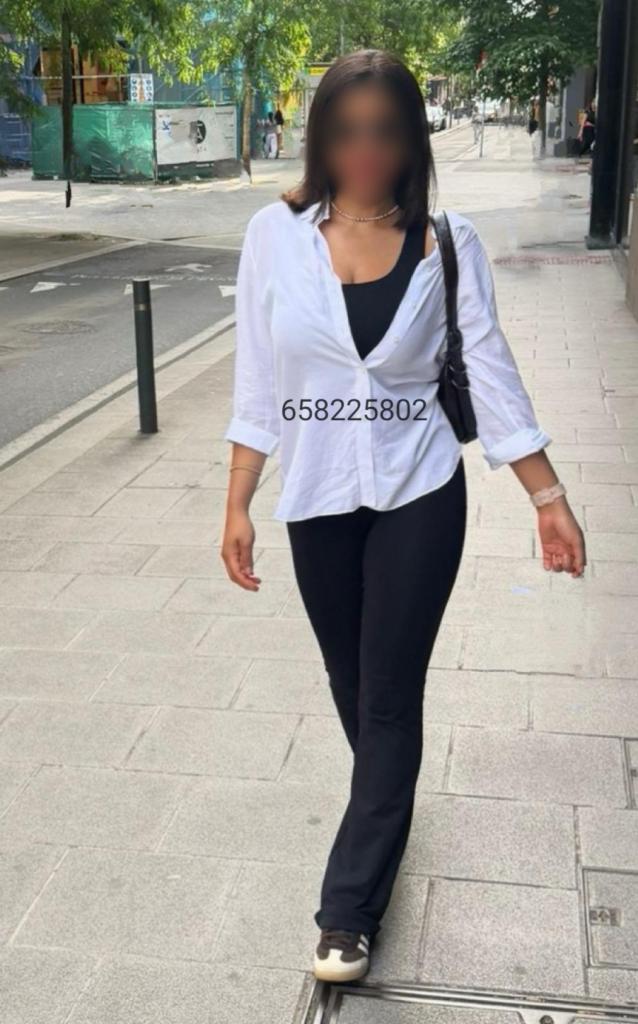 658225802: Chica busca chico en Pontevedra