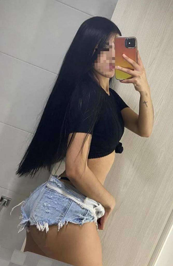 Chica busca chico en Cádiz: 