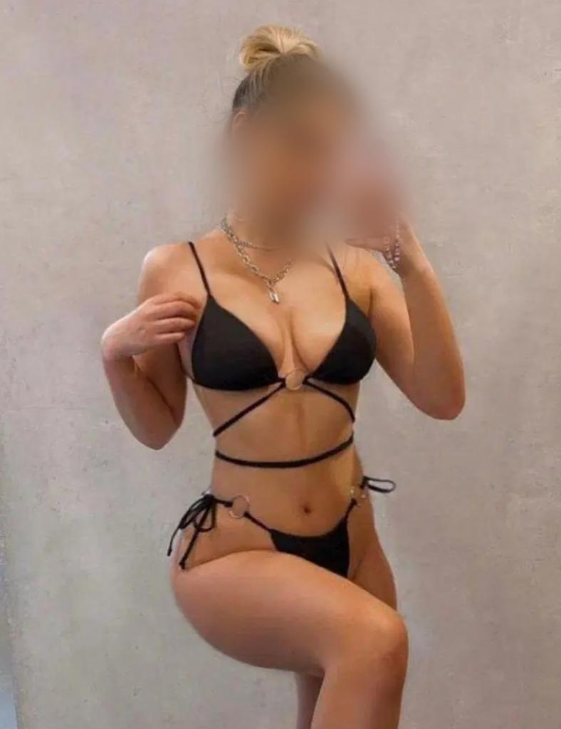 Chica busca chico en Orense: Chica busca chico