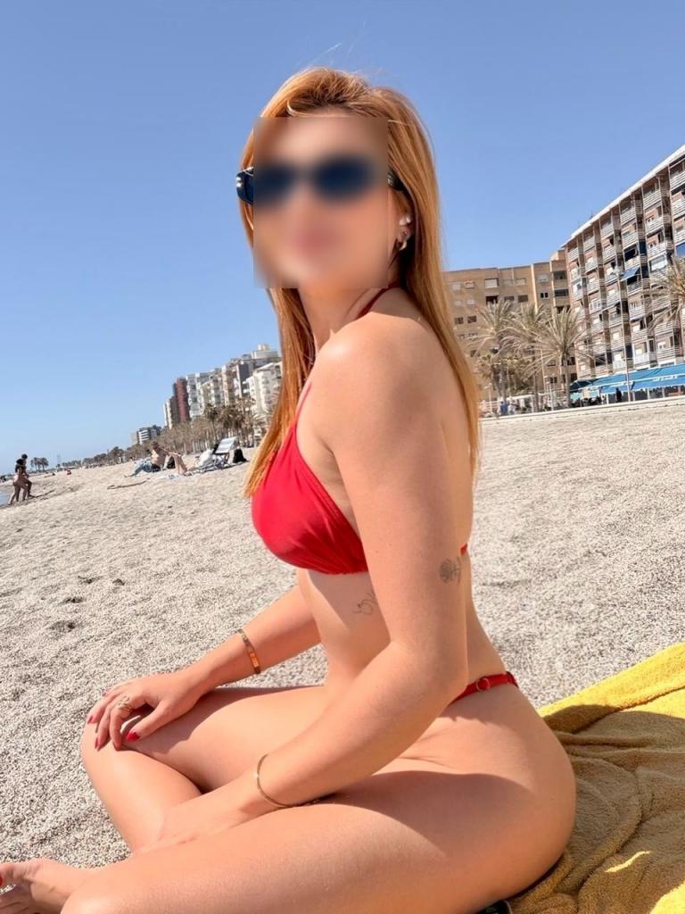Chica busca chico en Almería: 