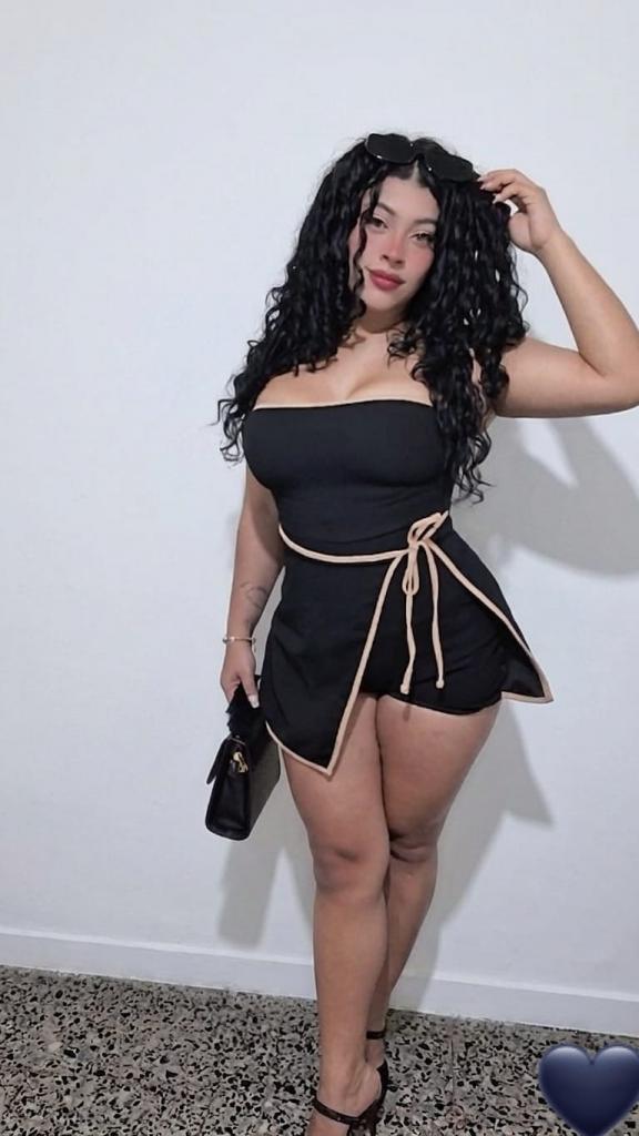 632083295: Chica busca chico en Gerona