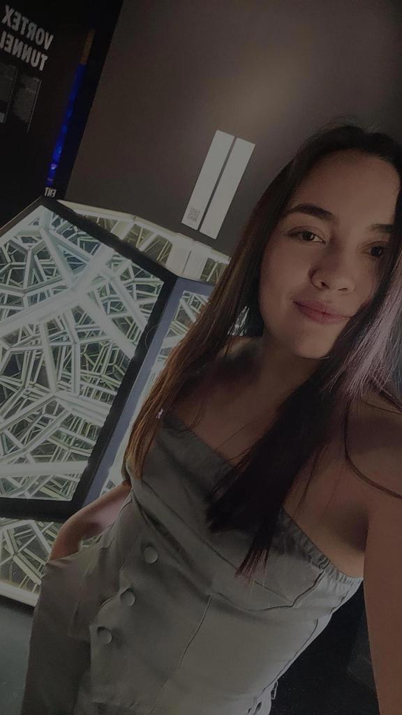 Chica busca chico en Ibiza: 