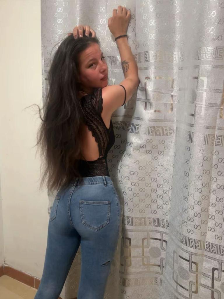 Chica busca chico en Barcelona: 