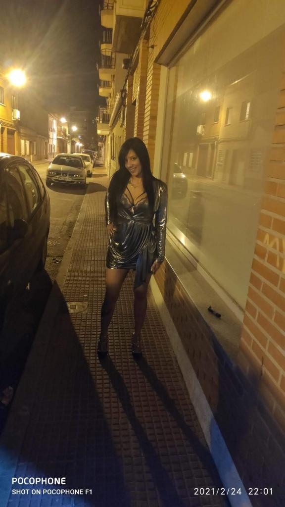 624750033: Chica busca chico en Madrid